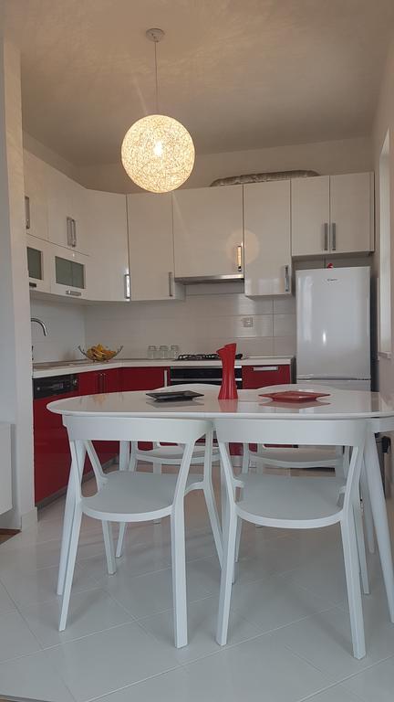Apartment Azaleja Sali Exteriör bild